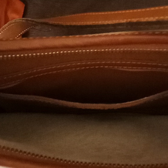 DOONEY BOURKE ALL WEATHER LEATHER Party  Office One Size Cream-Brown Colors B33 - Picture 10 of 16